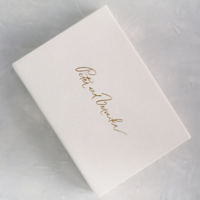 Custom Design Small White Shipping Personalized Rigid Paper Cardboard Usb Flash Disk Packaging Magnetic Closure Gift Box