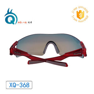 Gafas de sol deportivas Xq-Hq XQ-368 con lentes polarizadas y protección UV 100% para ciclismo, correr, pescar y actividades al aire libre. - Product Image 3