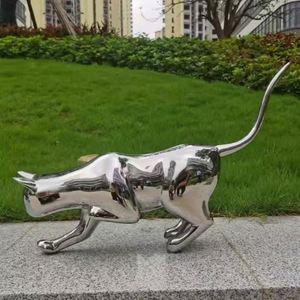 Estatua de Gorila de Metal de Tamaño Real para Decoración Inmobiliaria - Product Image 5