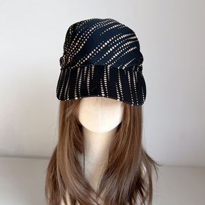 Casquette de baseball pour <span class=keywords><strong>femme</strong></span> en PVC à pois style coréen, type <span class=keywords><strong>béret</strong></span> à visière – Tendance artistique, protection UV estivale - Product Image 3