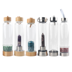 Botella de <span class=keywords><strong>Agua</strong></span> de Vidrio con Cristales Naturales para Beber, Diseño Artesanal con Cristales Curativos Naturales, Venta al Por Mayor - Product Image 2