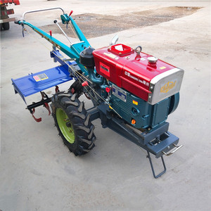 Des tracteurs à pied automoteurs sont utilisés pour creuser des tranchées dans des champs agricoles - Product Image 4