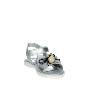 Sandalias Plateadas Gaelle Junior para Niñas con Decoración de Perlas y Correa Ajustable - Product Image 5