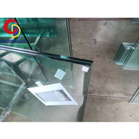 Mur rideau architectural en verre flotté trempé solide de 4mm à 12mm pour intérieur et extérieur d'hôtel