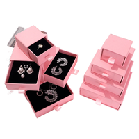 Boîte cadeau à tiroir coulissant rigide en stock, personnalisable avec logo, en papier, avec mousse et ruban pour emballage de bracelets, colliers et bagues