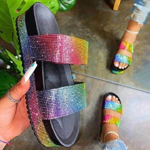 Sandales compensées à deux brides et strass pour femmes, mules scintillantes à bout ouvert, pantoufles décontractées d'été pour l'extérieur (OEM/ODM) - Product Image 3