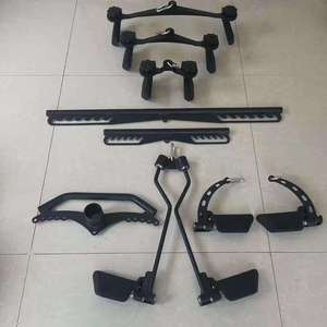 Accessoire de fitness en acier métallique : Barre de triceps et poignées d'entraînement de force pour câble de musculation dorsal - Product Image 2