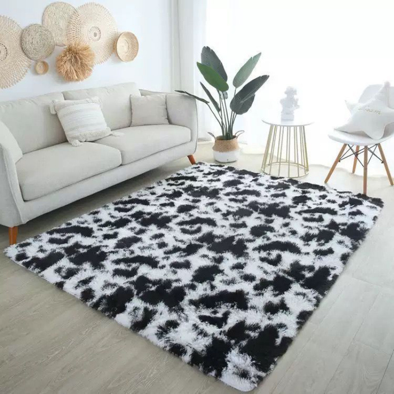 Tie-dye à pois noirs et blancs