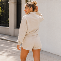 Ensemble 2 pièces personnalisé pour femme : Sweat-shirt court à quart de zip en molleton bouclette ample et short élastique au-dessus du genou pour la maison et les loisirs