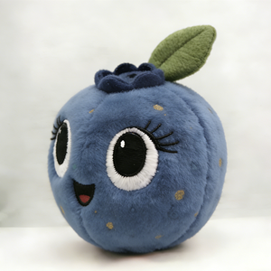 Peluche ronde bleu poudré personnalisée avec des paillettes dorées, cadeau d'anniversaire sur le thème des fruits rouges pour enfants - Product Image 1
