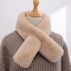 Bufanda de piel de visón de imitación al aire libre para mujer suave y cálida de moda al por mayor para el invierno