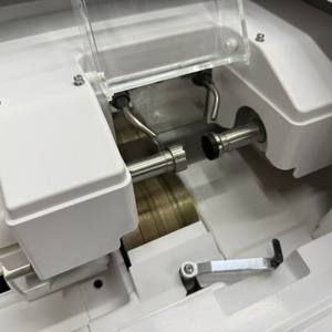 Máquina rectificadora de superficies de alta precisión para resina, vidrio poroso, PC y metal, con motor, para equipos de óptica - Product Image 1