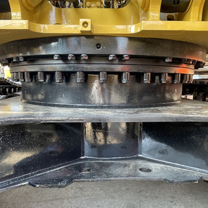 รถขุดตีนตะขาบ CAT 323 มือสอง ขนาด 23 ตัน ระบบไฮดรอลิก ยี่ห้อแคตเตอร์พิลลาร์ สำหรับงานก่อสร้าง - Product Image 6