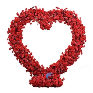 Proposition de fiançailles décoration Roses rouges centres de table en forme de coeur arc de fleurs pour décor de mariage différents Types à personnaliser - Product Image 2