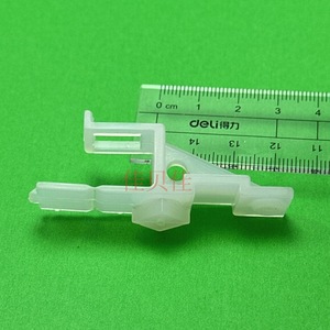 Clips de plástico para estantes de refrigerador Kabrita 008, fácil instalación para estantes y contenedores de congelador - Product Image 2