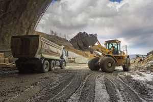 Chargeuse sur pneus LIUGONG 856T d'origine, marque chinoise, de haute qualité et à prix compétitif, en promotion. - Product Image 3