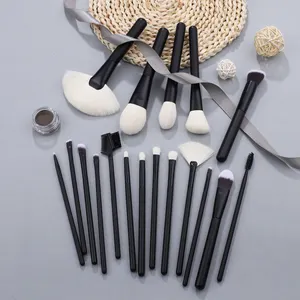 Wholesale Cosmetic Makeup Brushes Set Customized Logo Matte Black Wooden Handle Soft Natural Synthetic Hair Brush Professional