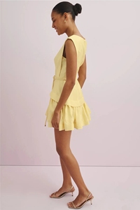 Personalizza il Tuo Design: Abito Corto Estivo da Donna in Misto Lino <span class=keywords><strong>Giallo</strong></span> con Collo a Goccia, Cintura e Senza Maniche - Product Image 3