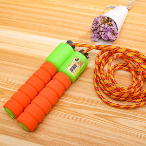 Cuerda de saltar electrónica profesional con contador para adultos, cuerda de saltar elegante, para estudiantes, examen de ingreso a la escuela secundaria, cuerda de saltar para fitness - Product Image 2