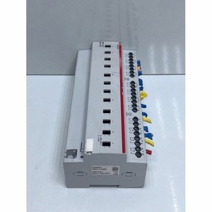 SA/S 12.<strong>10</strong>.1 2CDG110042R0011 KNX Switch Actuator 12-Channel <strong>10</strong> <strong>AX</strong> Load Control Module - Product Image 3