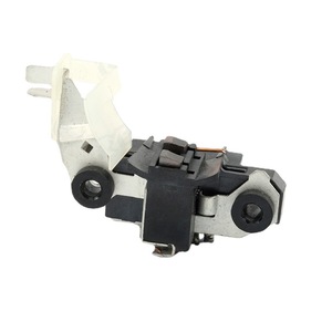 Regulador de Generador Im213 6x4.7x8.1 para Reparación de Alternador, Pieza de Repuesto A866T06670 A866X26070 A866X26072 - Product Image 1