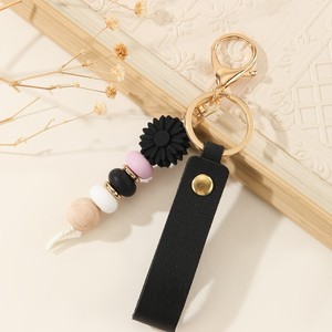 Porte-clés Silicone Perles Marguerite Fleur Breloque Sac Dragonne Poignet Fait Main Style Coréen Cadeau pour Femme - Product Image 2