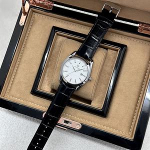 Reloj de Cuarzo con Correa de Cuero de Lujo Nuevo 2025 para Hombre y Mujer, Resistente al Agua, con Esfera Luminosa, Nuevo Diseño OEM ODM, Caja de Aleación - Product Image 2