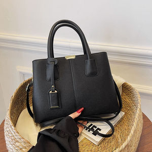 Sacs fourre-tout pour femmes en cuir PU noir de haute qualité, sac à main élégant de créateur pour femmes, grande capacité, sacs à bandoulière - Product Image 2
