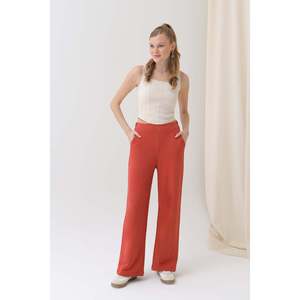 Pantalones Deportivos Anchos Rojos para Mujer Puane, con Cintura Elástica, Corte Holgado y Cómodo, Modelo 18152PNT - Product Image 1