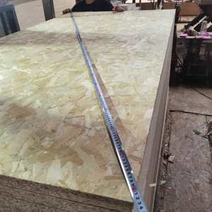 Panneau OSB3 structurel <span class=keywords><strong>15</strong></span> <span class=keywords><strong>mm</strong></span> 9 <span class=keywords><strong>mm</strong></span> - 1220x2440 <span class=keywords><strong>mm</strong></span> pour toiture, mur et sol dans la construction de maisons en bois - Product Image 2