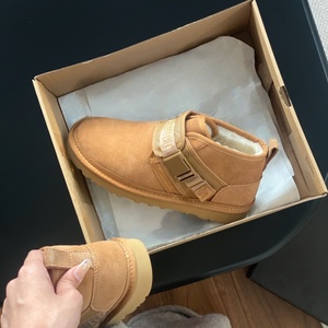 Bottes Thermiques Chunky Luxe Haut de Gamme Automne/Hiver Antidérapantes en Peau de Mouton Légères à Lacets Fonction Rehausseur de Taille Personnalisable - Product Image 3