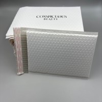 Enveloppe à bulles en plastique auto-scellante pour toutes les couleurs, expédition rapide, enveloppe rembourrée