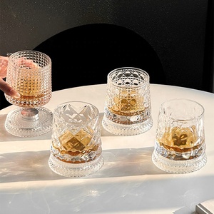 แก้ววิสกี้คริสตัลฐานหมุนได้ 360 องศา พรีเมียม หรูหรา แก้ว<span class=keywords><strong>เหล้า</strong></span>ลายนูน ชุดแก้ววิสกี้ - Product Image 2