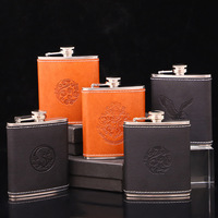 Logo personnalisé 7oz en acier inoxydable Mini pot à vin Portable petite bouteille de spiritueux blanc avec cadeau publicitaire corps en métal Hip Flask