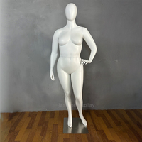 Mannequin Femme Réglable Grande Taille JASMINE 170cm Réaliste pour Magasin de Vêtements avec Tête Amovible