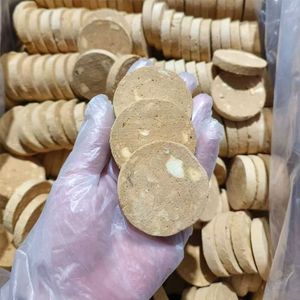 Ventes directes d'usine tartes à la <span class=keywords><strong>viande</strong></span> d'os crue lyophilisées friandises pour chats et chiens collations ordinaires pour animaux de compagnie - Product Image 1