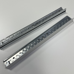 Composants de grille de <span class=keywords><strong>plafond</strong></span> au design moderne : Cadre de grille suspendue en T, profilés en T principal, profilés en T transversal et profilés d'angle mural pour la décoration intérieure des plafonds - Product Image 3