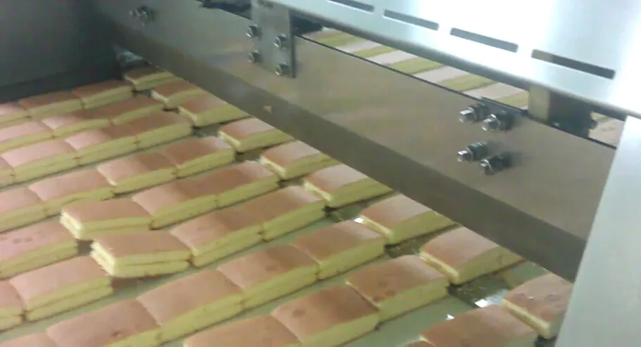 Otomatik krem dolu katman kek İsviçre rulo üretim hattı