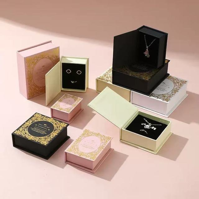 Jewelry Box Custom Logo Square Paper Book Style Velvet Storage Necklace Bracelets Gift Packaging Wedding Ring Boxes