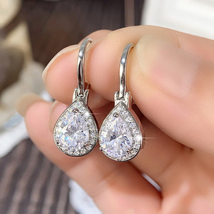 Eleganti Orecchini Pendenti a Goccia con Effetto Cristallo per Donne, Gioielli di Moda per Uso Quotidiano e Feste - Product Image 6