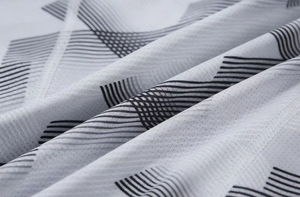 ชุดไตรกีฬาแบบมืออาชีพ ชุดไตรสูท ชุดปั่นจักรยานแบบสั่งทำได้สำหรับทุกเพศ เสื้อปั่นจักรยานป้องกันการเสียดสี ชุดกีฬาสำหรับว่ายน้ำ ปั่นจักรยาน และวิ่ง - Product Image 6