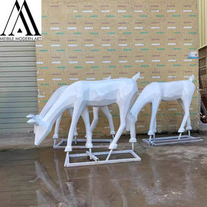 बड़े सफेद रेशा हिरण मूर्ति छुट्टी दृश्य सजावट होटल लॉबी आभूषण ज्यामितीय कला स्थापना पुनर्हिरण मूर्तिकला - Product Image 3
