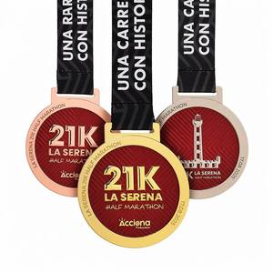 Medalla Personalizada de 21K para la Carrera de Medio Maratón, Aleación de Zinc Fundida a Presión, Esmalte Rojo, Textura de Malla, Premios del Torneo La <span class=keywords><strong>Serena</strong></span> de Chile - Product Image 1