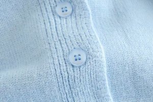 Cardigan in Cotone Azzurro OEM per Donna, 12GG, Scollo a V, Bottoni, Design Casual, <span class=keywords><strong>Maglia</strong></span> Corta per Ragazze - Product Image 4