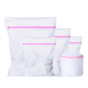 Bolsa de Lavandería Plegable de Malla de Nailon con Cierre y Logotipo Personalizado Ecológico - Product Image 1
