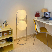 Fabricante de China, lámpara de mesa LED de alto brillo multicolor moderna acrílica de hierro para el hogar, dormitorio, sala de estar, mesita de noche