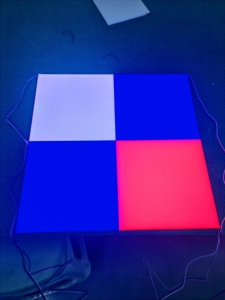 <span class=keywords><strong>Panneau</strong></span> <span class=keywords><strong>lumineux</strong></span> de plafond RGB <span class=keywords><strong>personnalisé</strong></span> pour intérieur avec changement de couleur dynamique, contrôle par application, luminosité réglable pour la décoration de la maison - Product Image 6