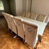 Ensemble de salle à manger de luxe 2026 : Chaises à dossier haut en velours matelassé et table, pour intérieur