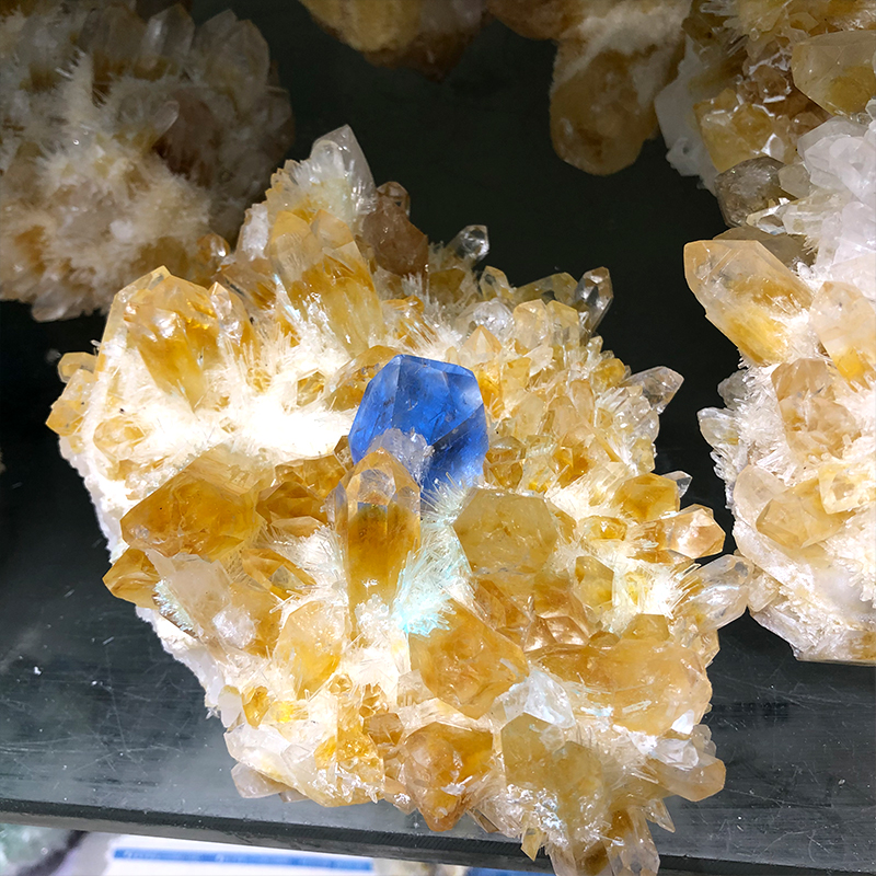 Cụm Thạch Anh Citrine Thô Bán Sỉ Cụm Thạch Anh Citrine Thô Tự Nhiên Cụm Pha Lê Màu Vàng