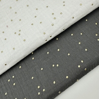 Tissu en coton biologique double crêpe imprimé à motifs croisés pour bébés et enfants